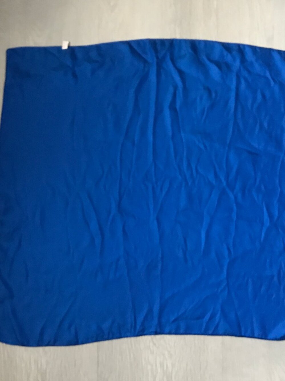BLUE WOMENSN SILK SQUARE BANDANA KERCHEIF